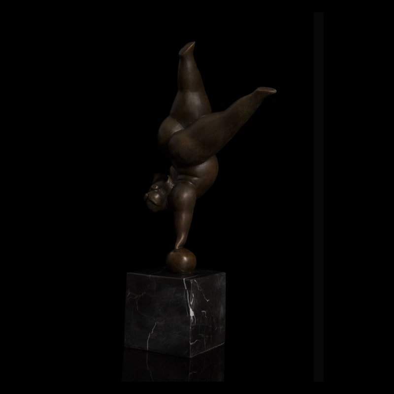 Statuette Femme Contemporaine