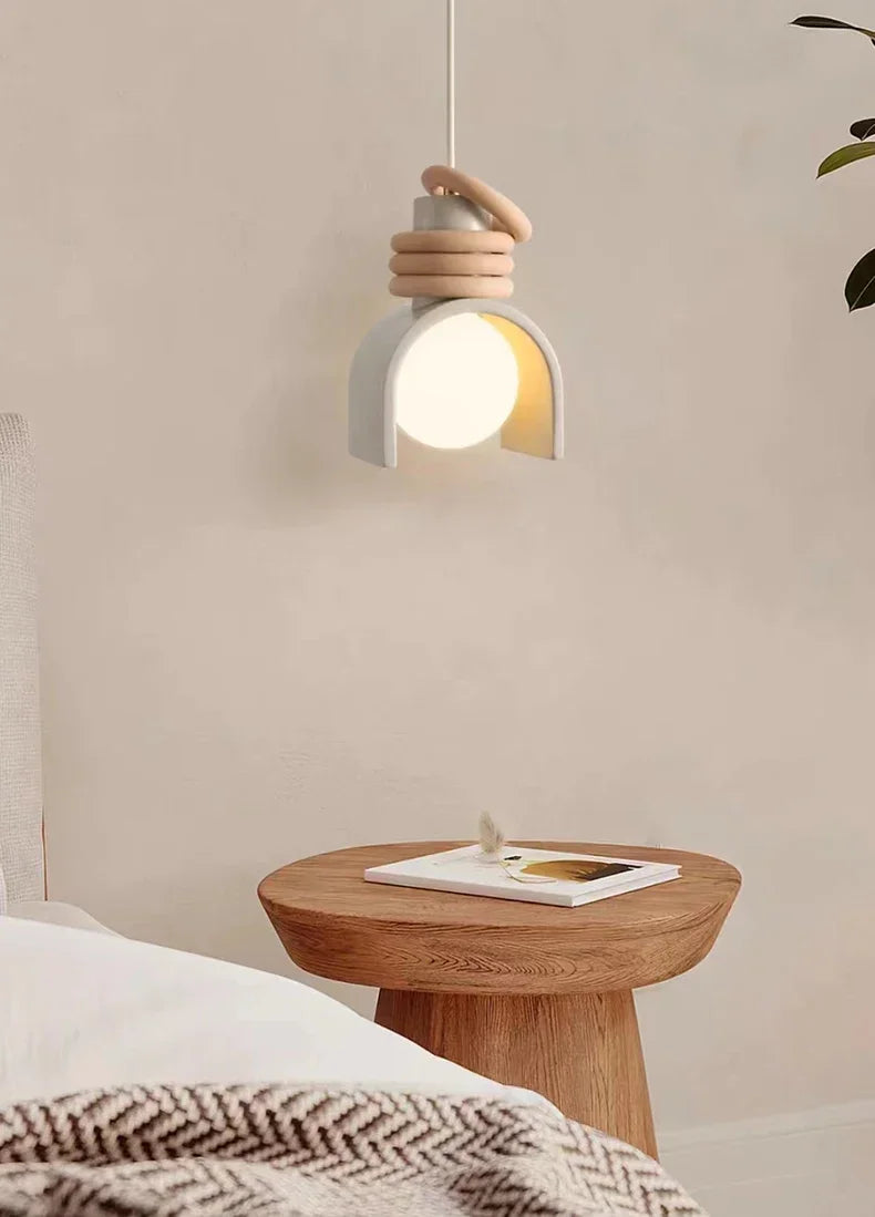 Suspension LED créative en résine – Design orange & blanc Art Déco