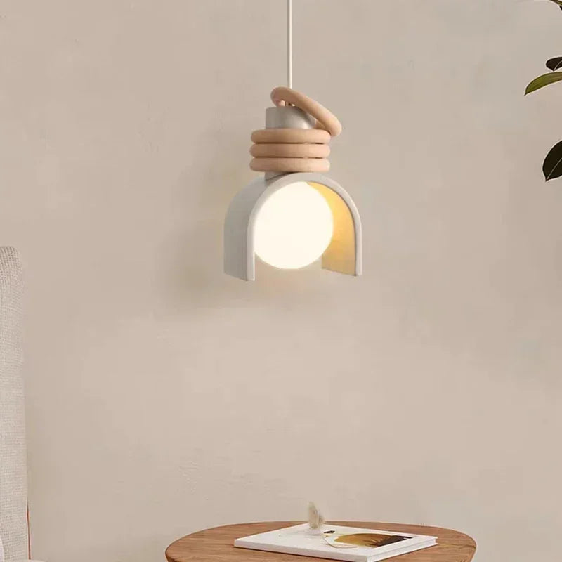 Suspension LED créative en résine – Design orange & blanc Art Déco