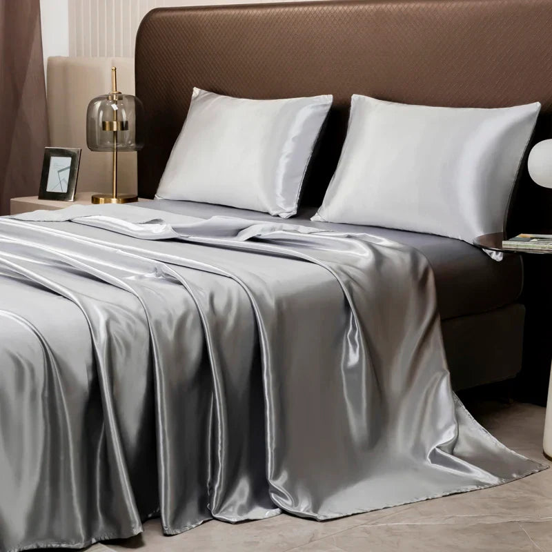 Parure de lit satinée unie – Luxe opulent pour une chambre royale