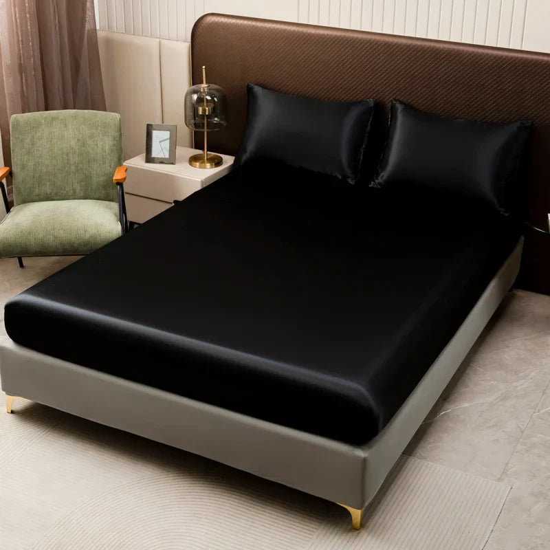 Parure de lit satinée unie – Luxe opulent pour une chambre royale