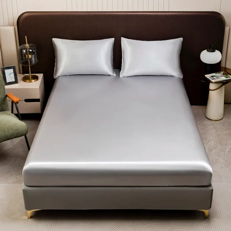 Parure de lit satinée unie – Luxe opulent pour une chambre royale