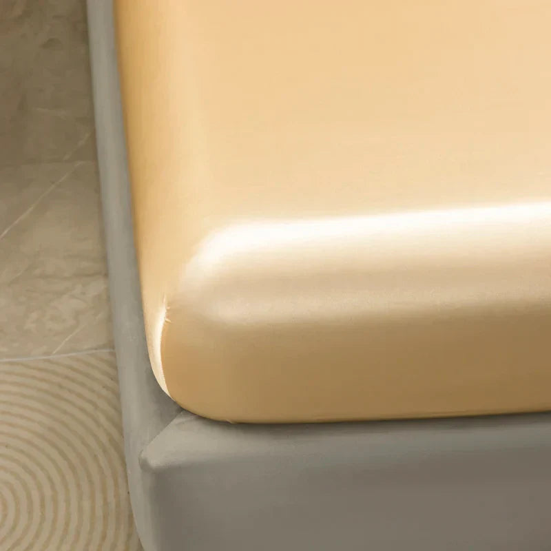 Parure de lit satinée unie – Luxe opulent pour une chambre royale
